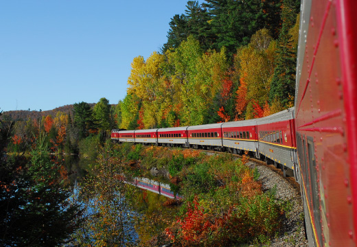 CAA-Niagara_Agawa-Canyon-Fall-Train 