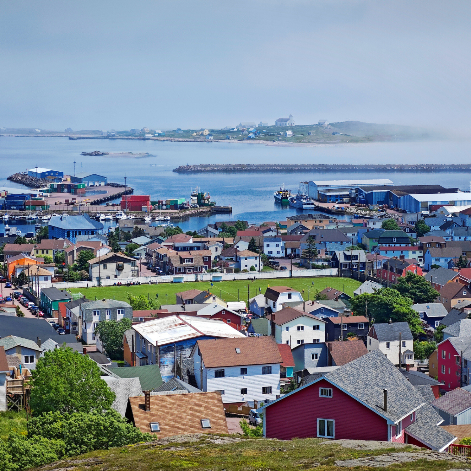 Saint Pierre, Saint Pierre Island, Saint Pierre et Miquelon: view over the capital and most populous commune of the French overseas collectivity of Saint Pierre and Miquelon, an archipelago situated off the coast of Newfoundland, Canada