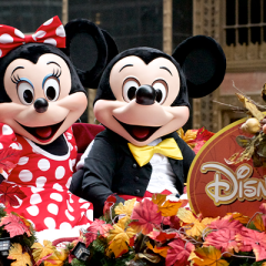 Minnie & Mickey Mouse
