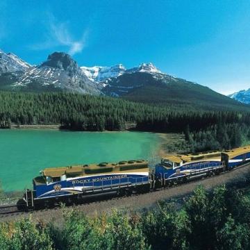Rocky Mountaineer Rail Tour