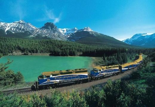 Rocky Mountaineer Rail Tour